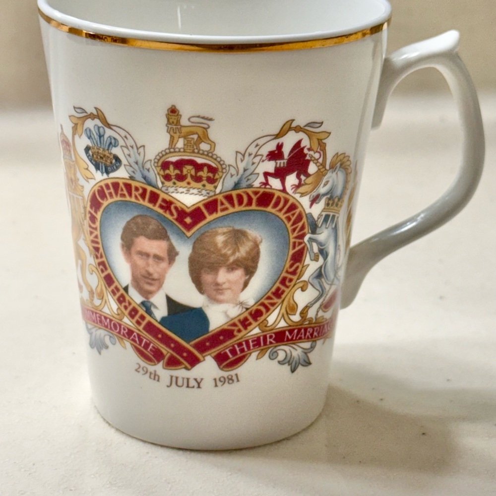 White and Gold Royal Commemorative Mug